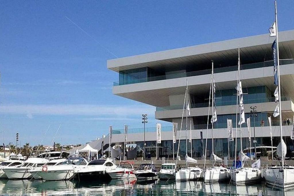 Confortable Apartamento * La Marina De Valencia Buitenkant foto